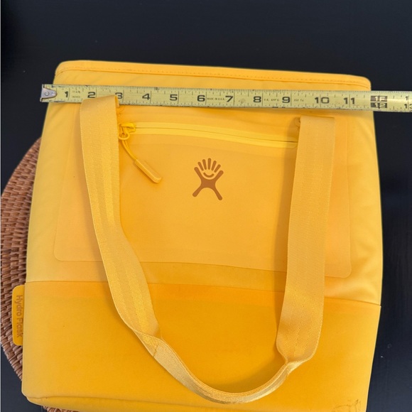 Hydro Flask Vibrant Yellow Tote - Picture 7 of 9